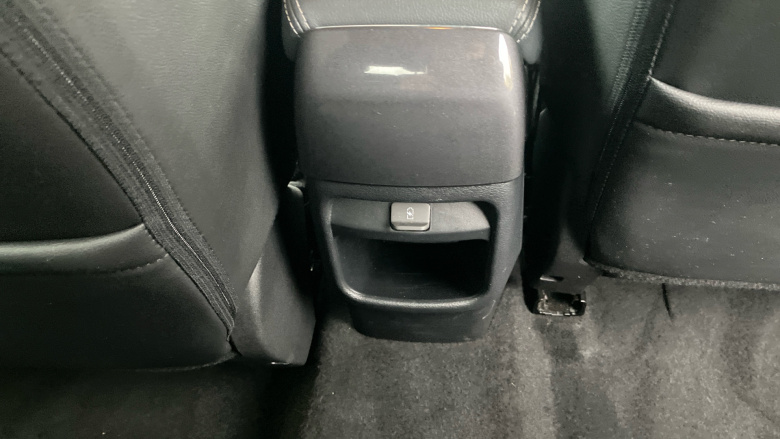 Nissan Juke 1.0 DiG-T Tekna 5dr Petrol Hatchback